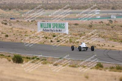 media/Jun-01-2025-CalClub SCCA (Sun) [[eae223c5dd]]/Group 3/Lap race/